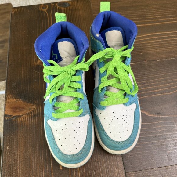 Nike Air Jordan 1 Mid SE Sprite Blue GS DA8010-400 Size 6.5Y - Picture 5 of 13